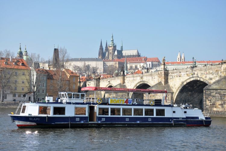 Plavba s obědem - Panorama